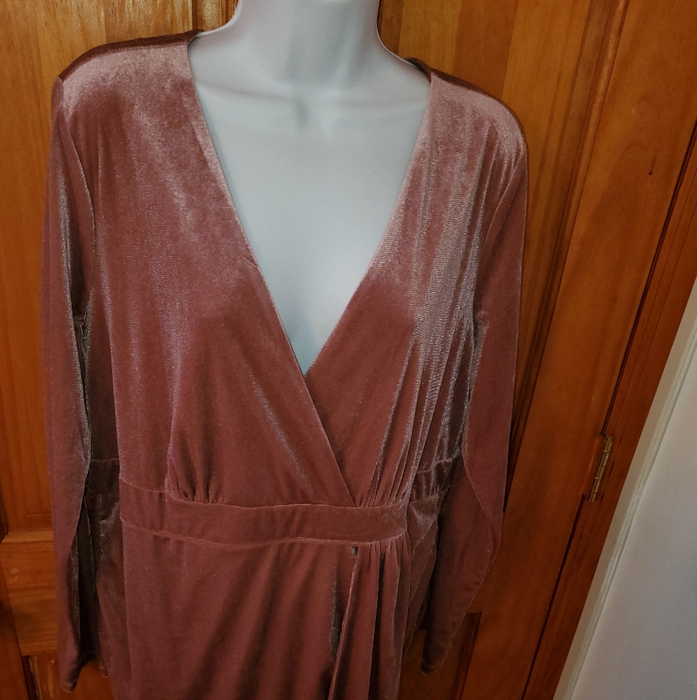 NEW Plus size mini dress